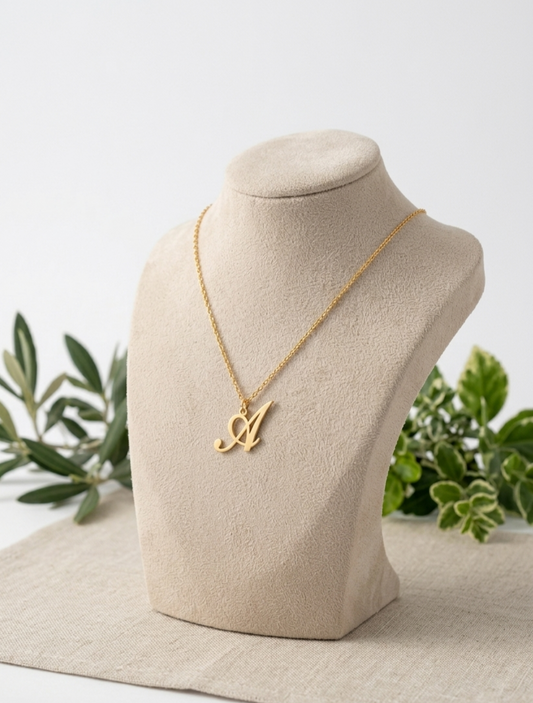 Collier lettre A
